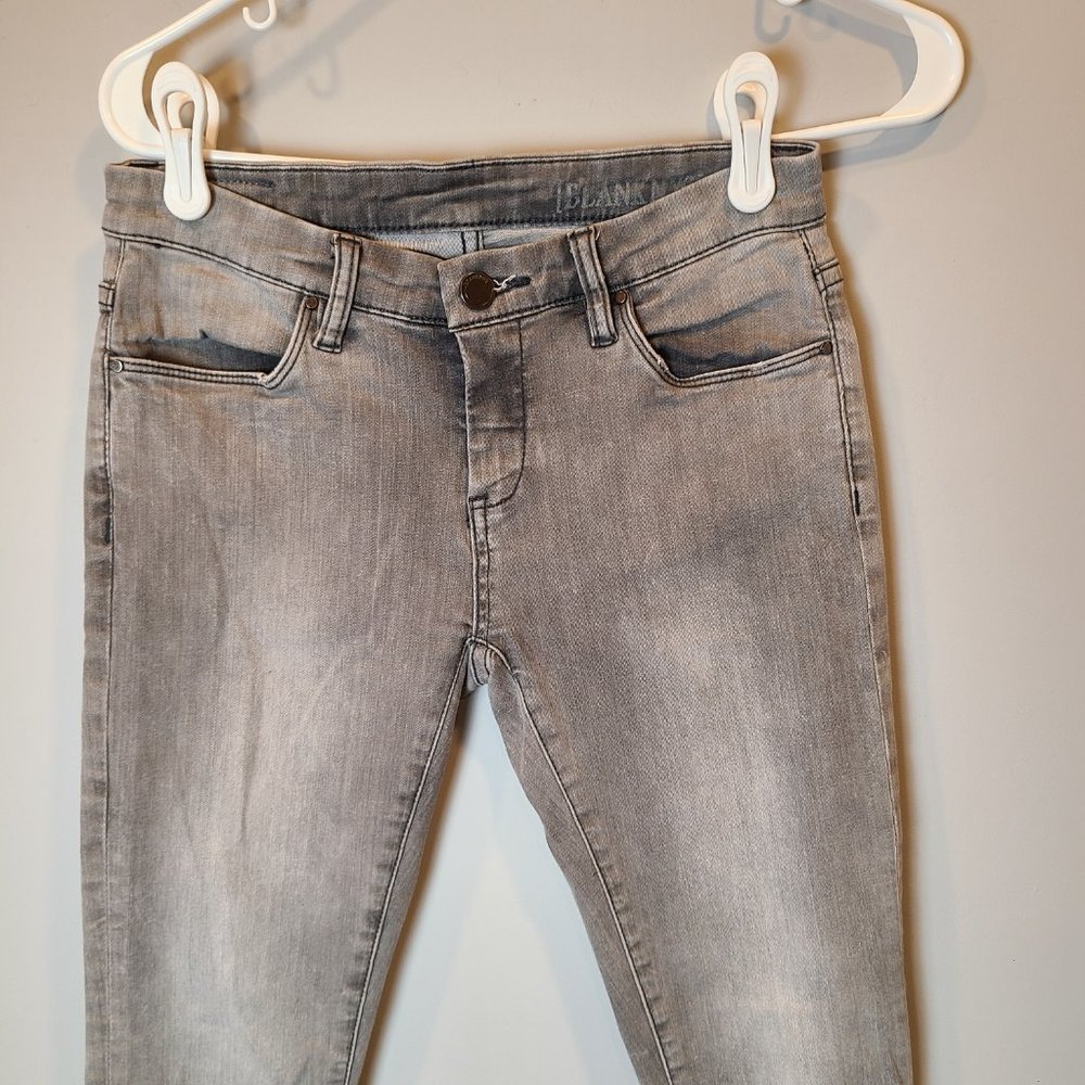 Blank NYC Light Gray Skinny Ankle Jeans with Zipper - Picture 3 of 10